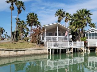 715 E Clam Cir, Port Isabel, TX 78578