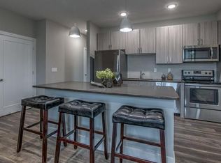 720 S 30th St, Omaha, NE 68105