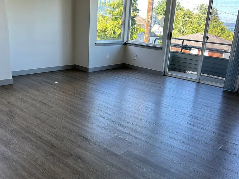 2921 Federal Ave — Photo 12