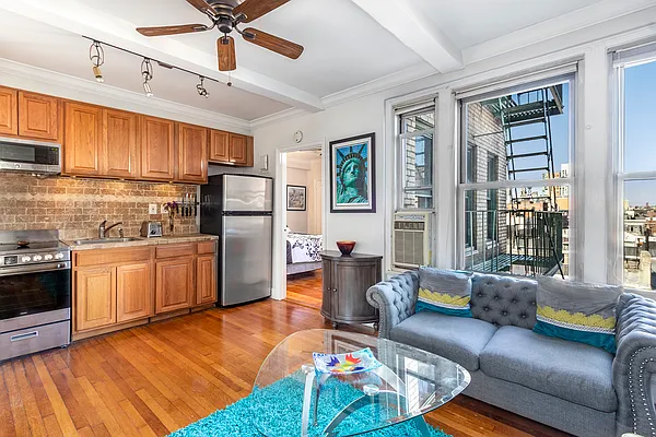 Sold by Compass | media 2