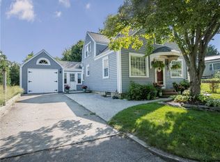 40 Parker Ave, Warren, RI 02885