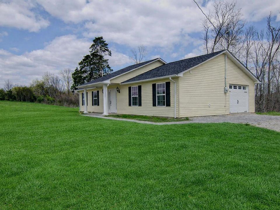 2nd image of 897 Lookout Dr