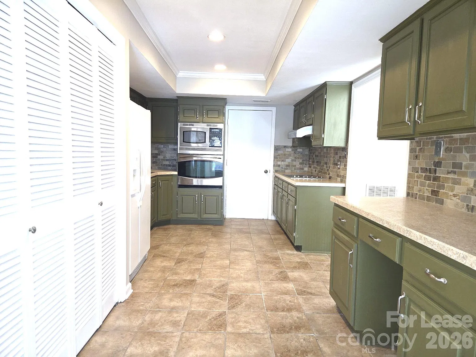 3 bed, 2.0 bath, $2,650 — Photo 3