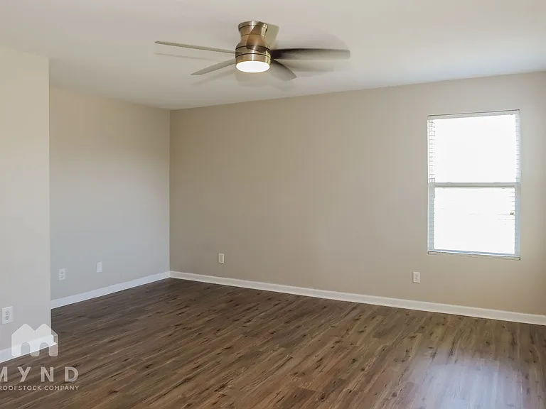 15188 Mill Valley Dr — Photo 14