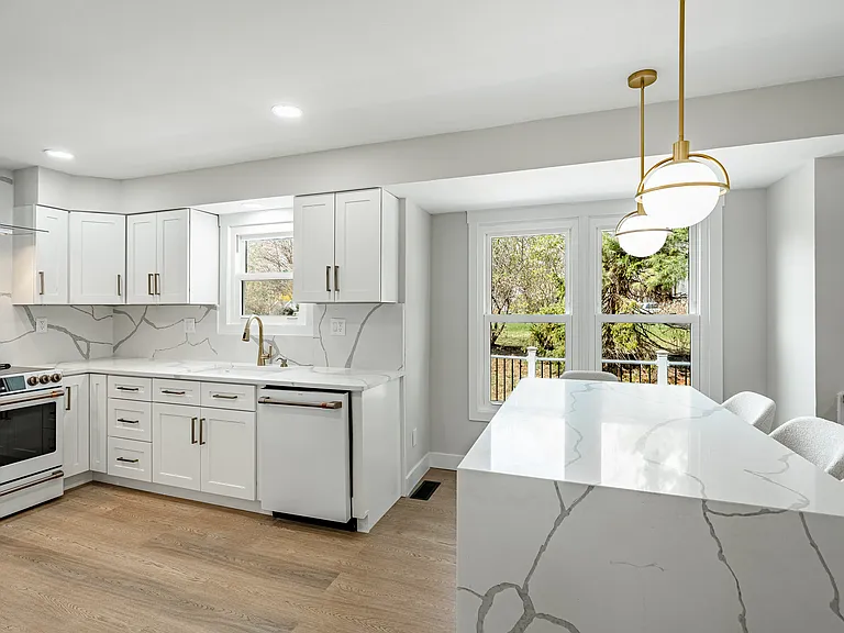 536 Summercroft Dr — Photo 10