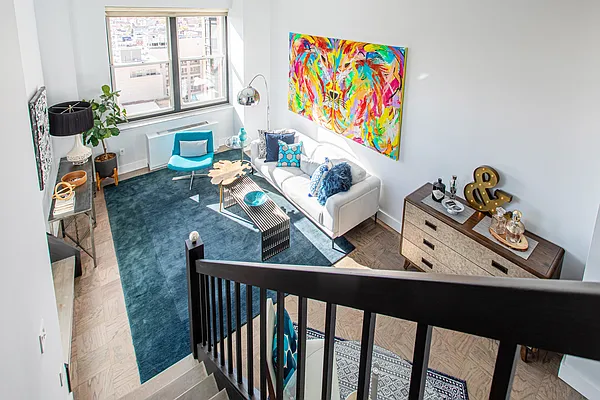 Sold by Compass | media 18