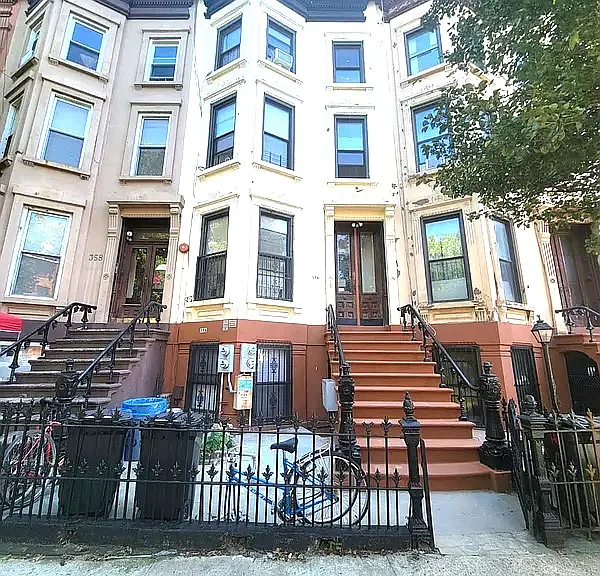 356 Hancock St #3 — Photo 1