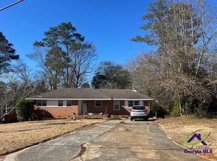 2418 Tredway Dr, Macon, GA 31211