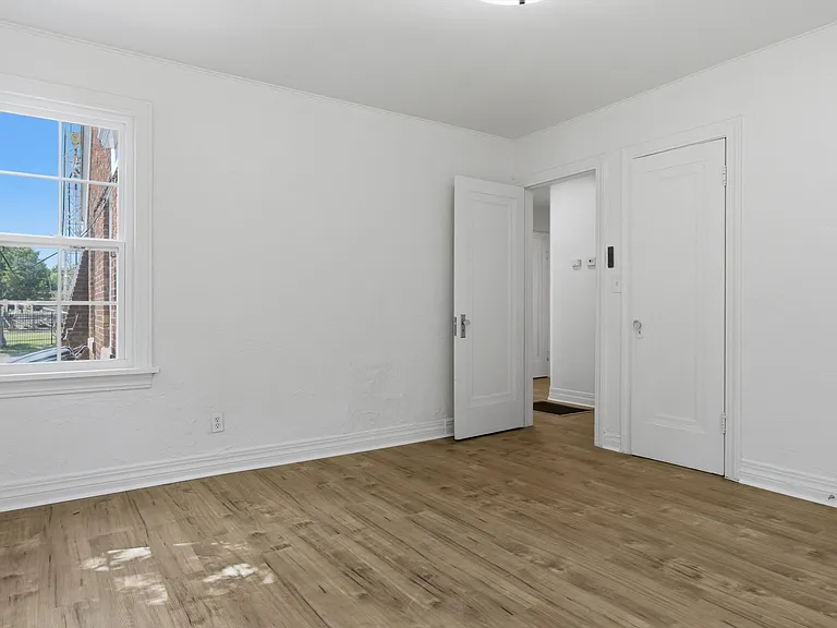 831 NE 24th St #1 — Photo 12