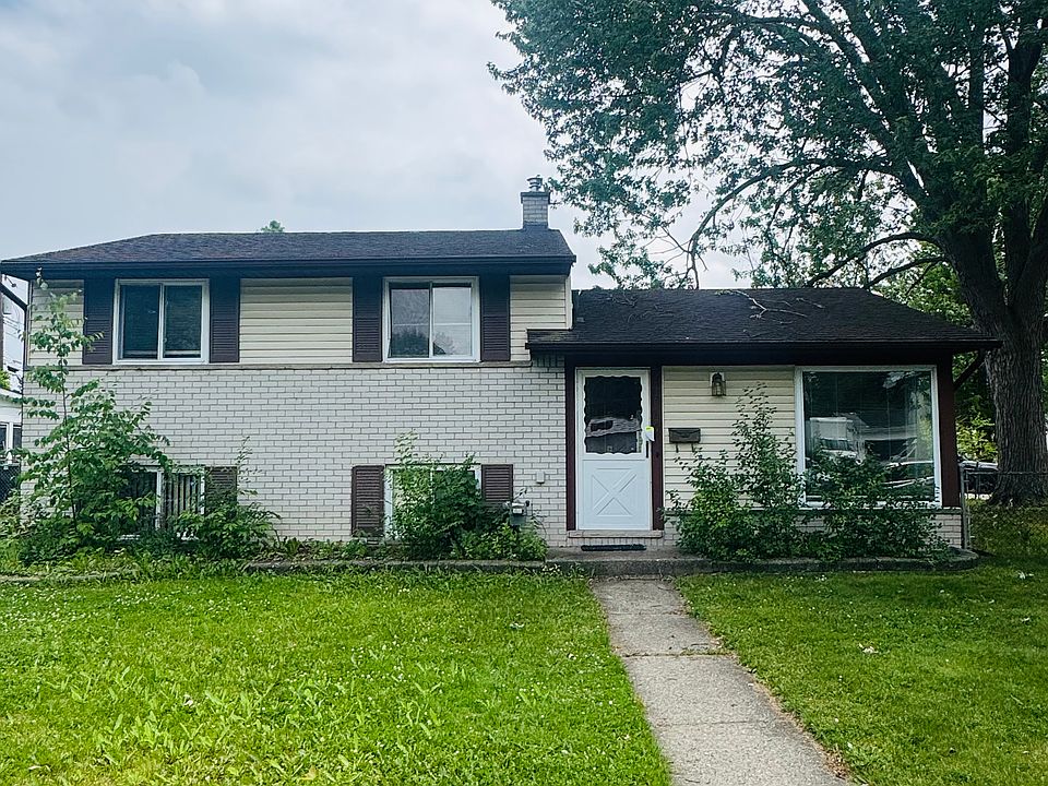 1st image of 34714 Forman Dr