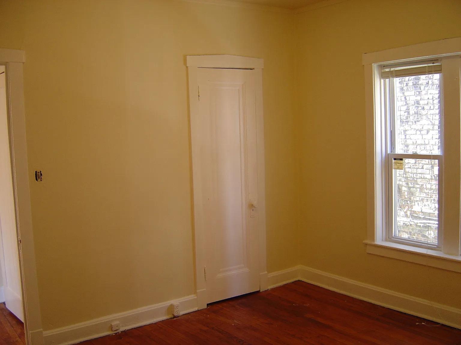 2 bed, 1300 sqft, $1,150 — Photo 4