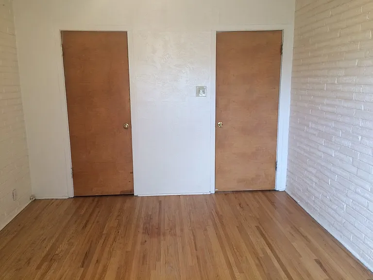 Charming Nob Hill 1 Bedroom with Private Garage — Photo 33