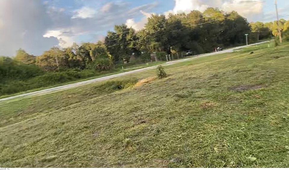 2nd image of 142 Avenida Del Sur