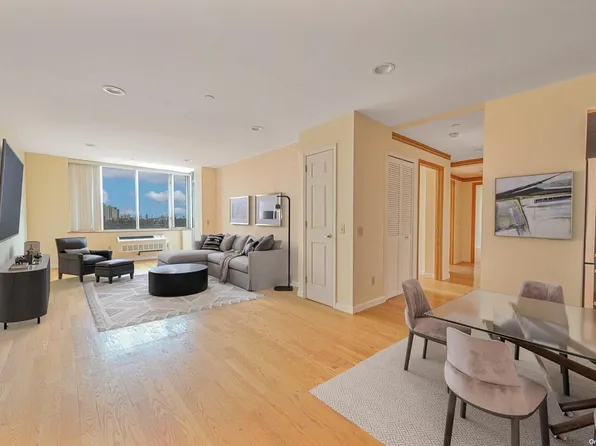 63-14 Queens Boulevard #7B, Woodside, NY 11377