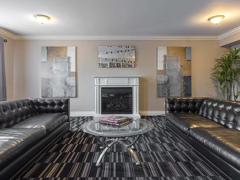 8575 Riverside Dr E — Photo 13