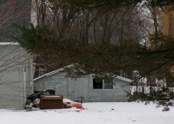 2nd image of 82 Moffitt Rd
