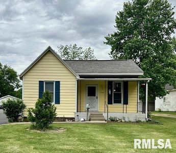 940 N Prairie St, Jacksonville, IL, 62650