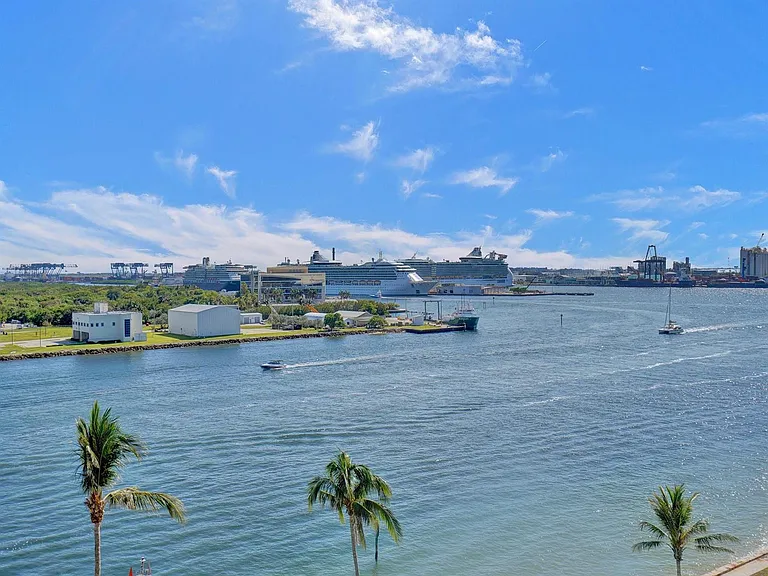 2100 S Ocean Dr #9L — Photo 12