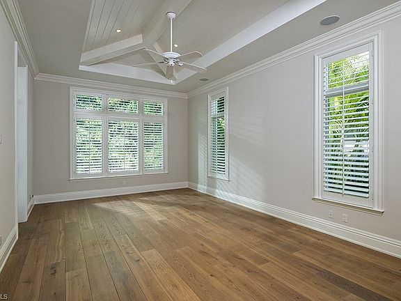 5th image of 693 Coral Dr