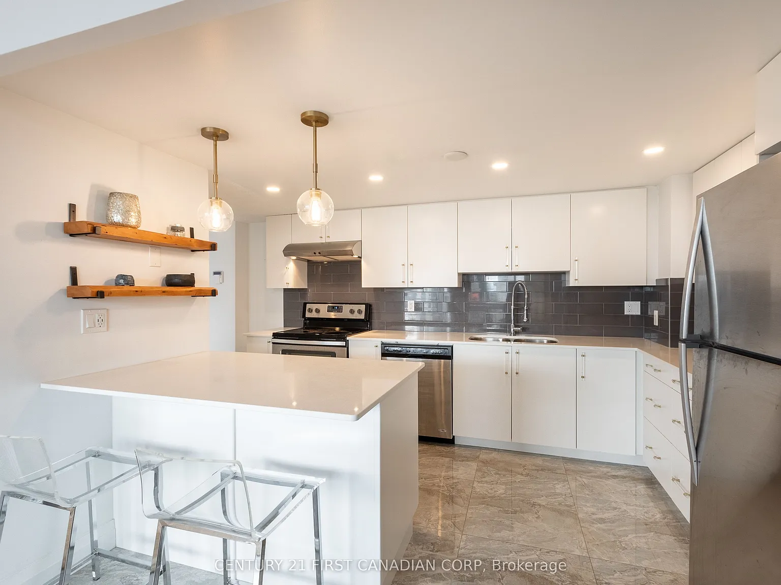 1 bed, $2,000 — Photo 3