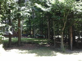 119 Big Bass Dr, Gouldsboro, PA