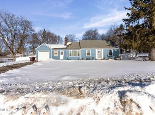 10 Skyview Drive, Cohoes, NY 12047