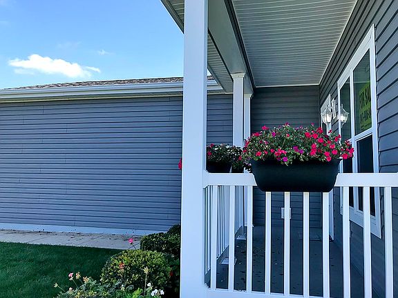 2nd image of 1495 Equestrian Dr Lot 1154