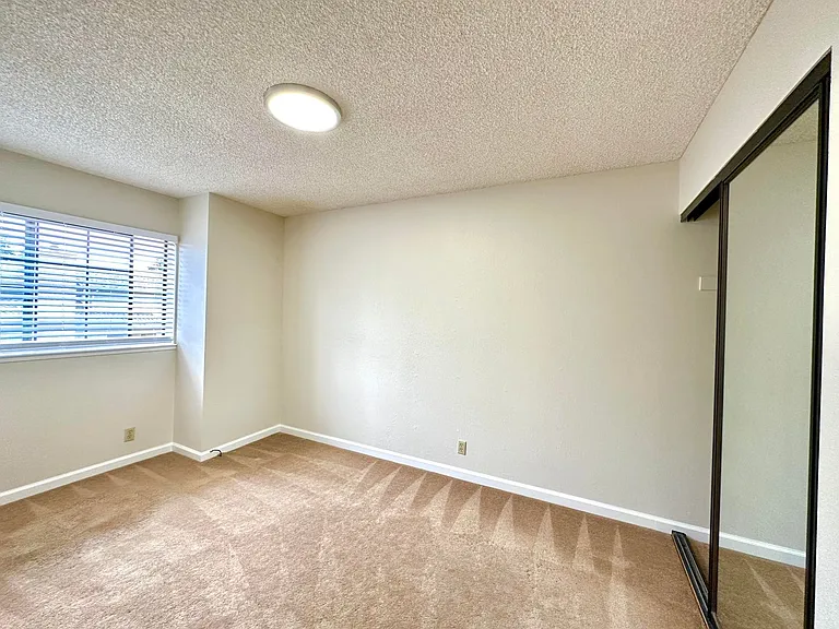 2956 Park Place Cmn — Photo 7