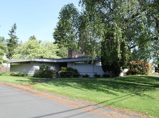 4057 92nd Ave SE, Mercer Island, WA 98040