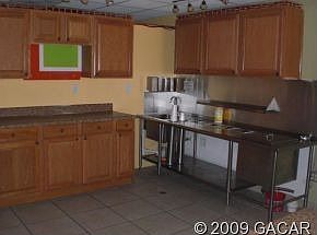 2nd image of 1109 W University Ave