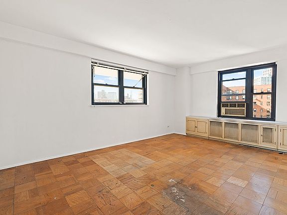 4th image of 264 Broadway APT C1801
