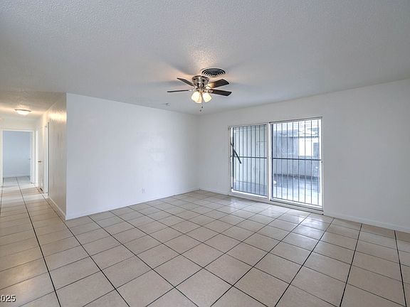 4th image of 1809 Brady Ave