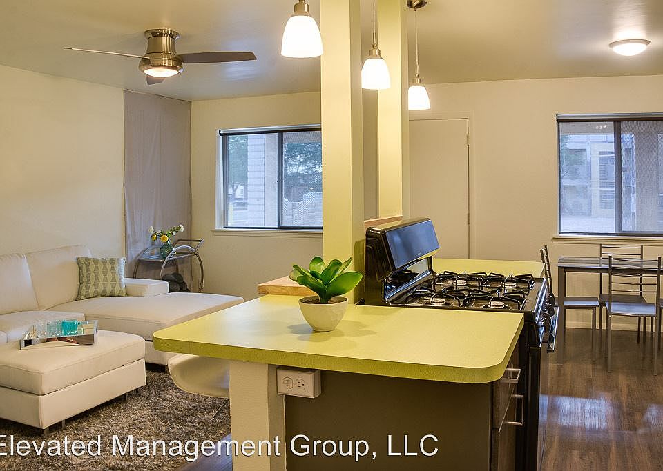 1st image of 4805 Marquette Ave NE APT 310