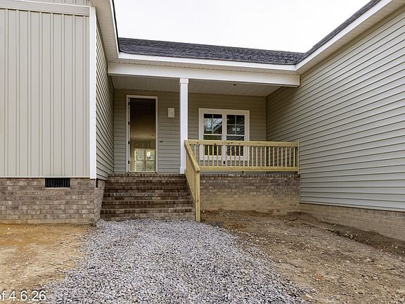 4th image of 2275 Peachtree Hills Rd