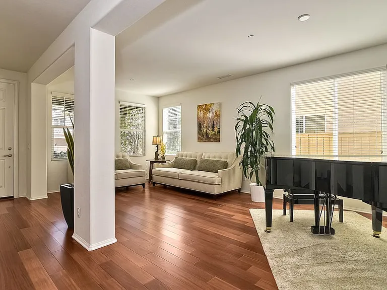 Black Granite Dr — Photo 3