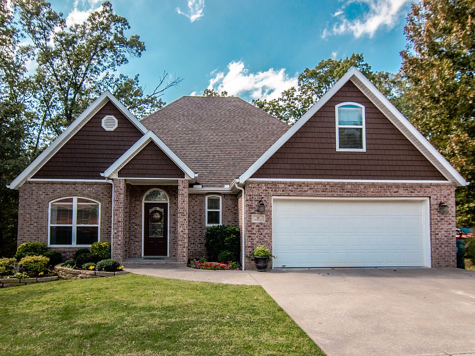 1st image of 26 Headley Dr