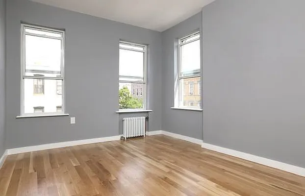 Rented by NAN Enterprise LLC | media 21