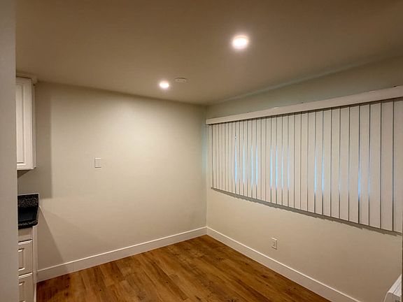 3rd image of 545 E Rue Royale St #21