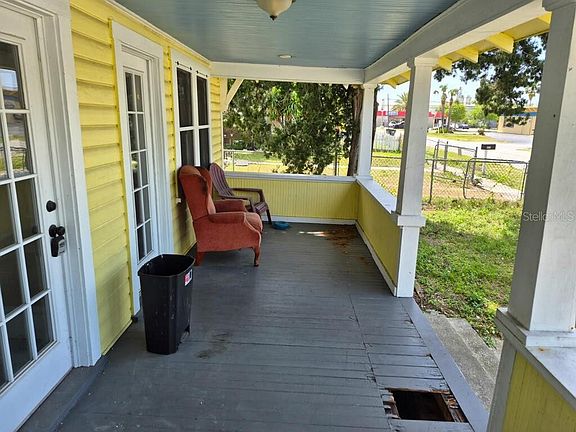 2nd image of 219 North St