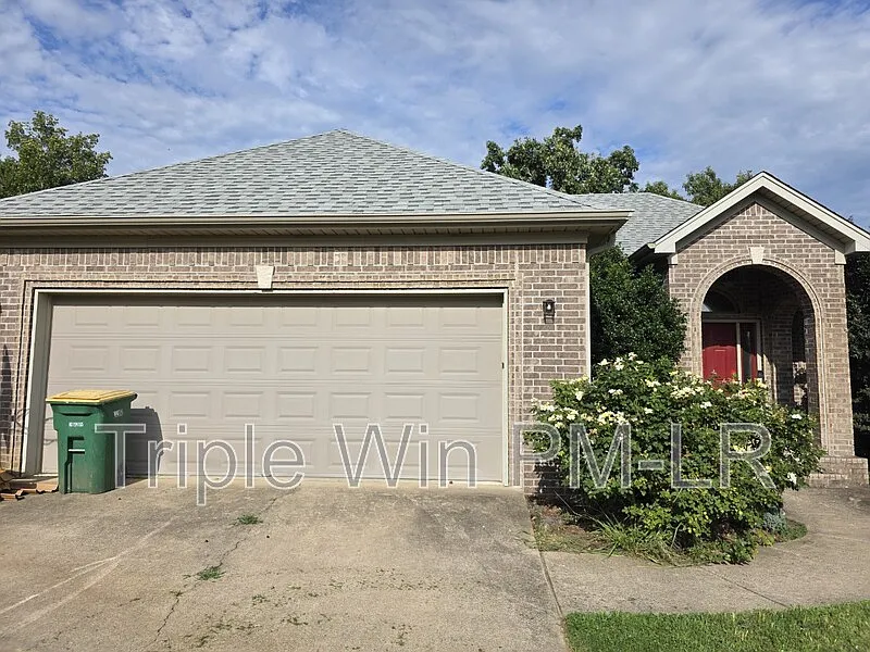 1901 Hidden Creek Dr