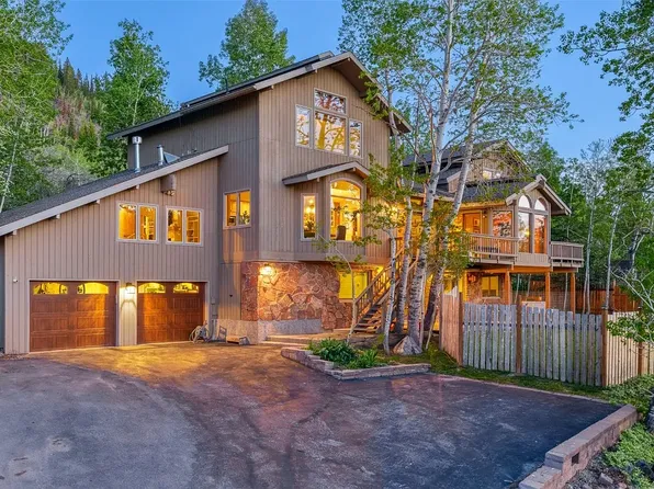 2432 Val D Isere Cir, Steamboat Springs, CO 80487