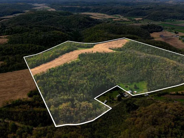17797 Dayton Ridge Road, Richland Center, WI 53581