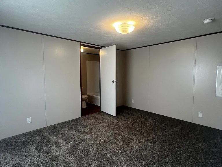 Andover Estates — Photo 19