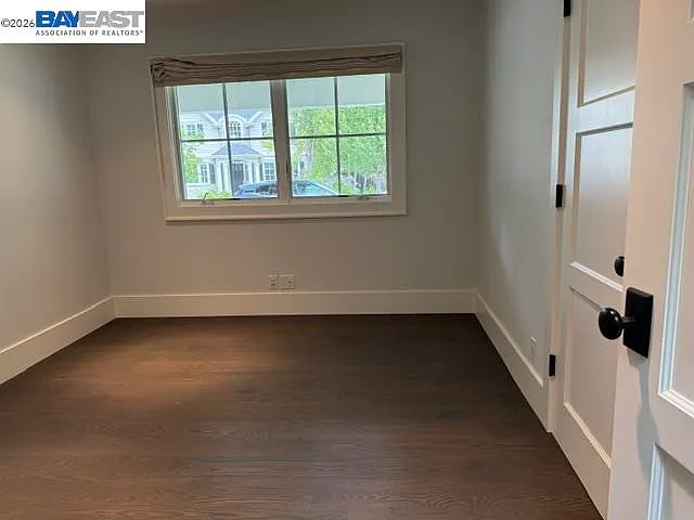 361 Claire Pl — Photo 14