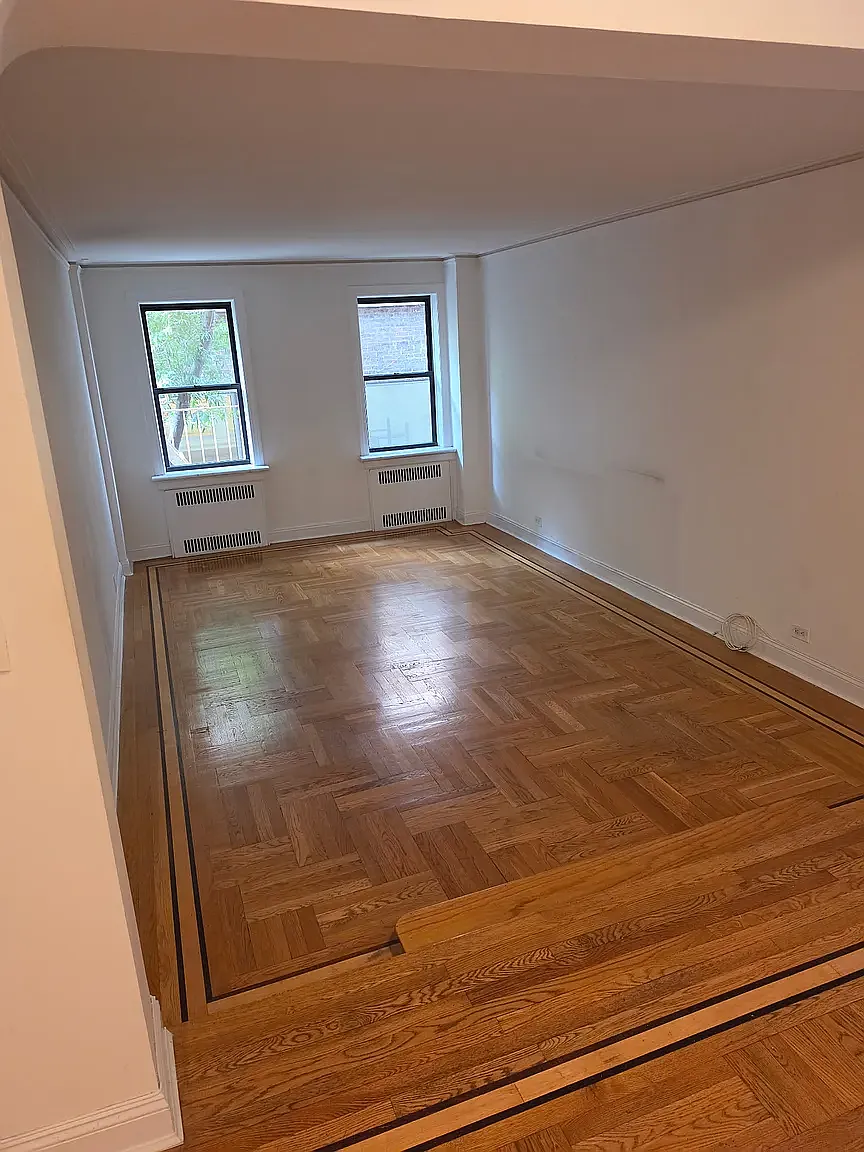330 East 71st Street — Photo 3