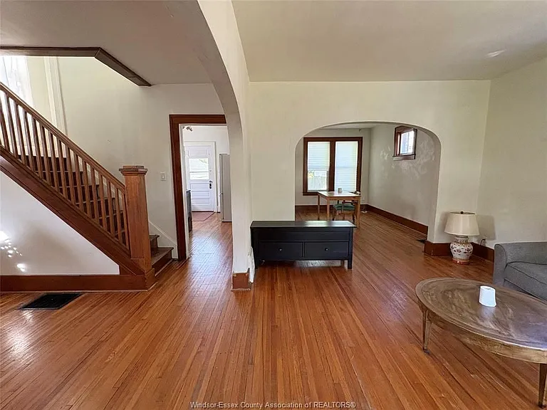 855 Edward Ave — Photo 9