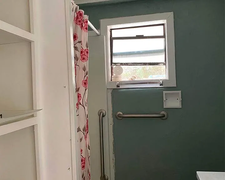 305 Downs Dr — Photo 19
