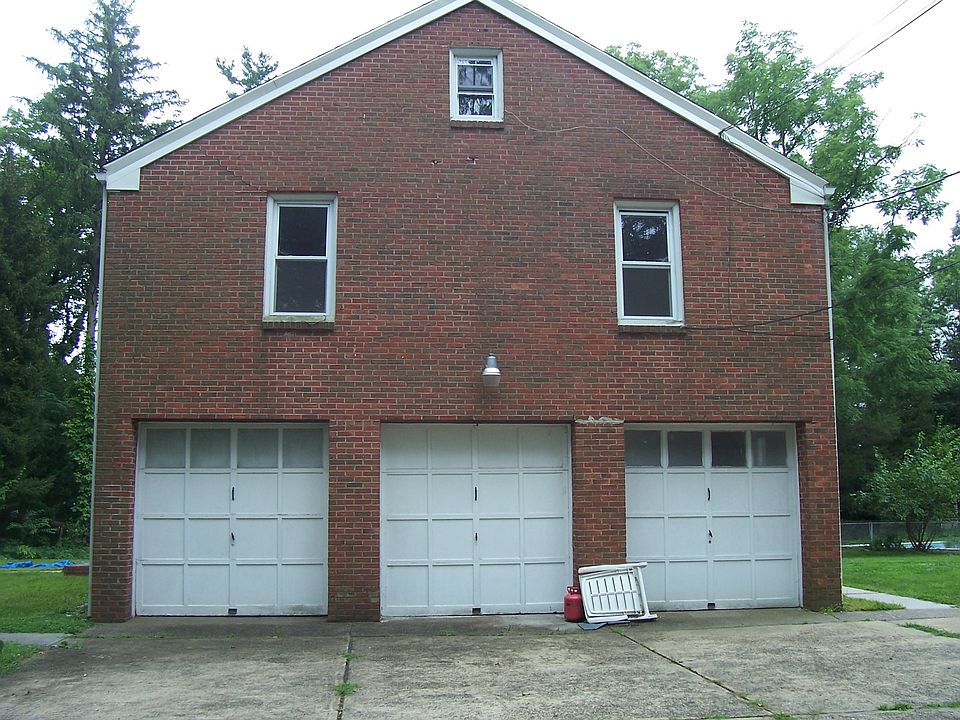 2nd image of 2826 Mer Quaker Branch Rd