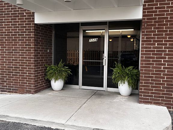 2nd image of 7229 W Higgins Ave Unit 502