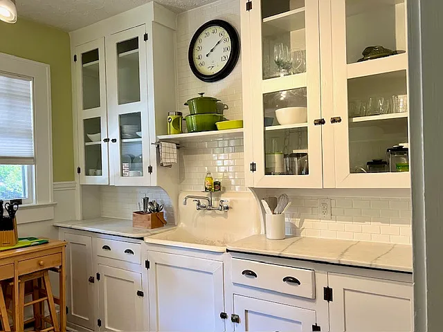 161 Edgewood Rd #2 — Photo 4